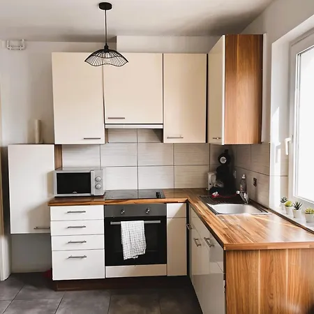 Rm-2 - Joli 2 Pieces Equipe Au 2eme Etage Pour 1-3 Pers Appartement *