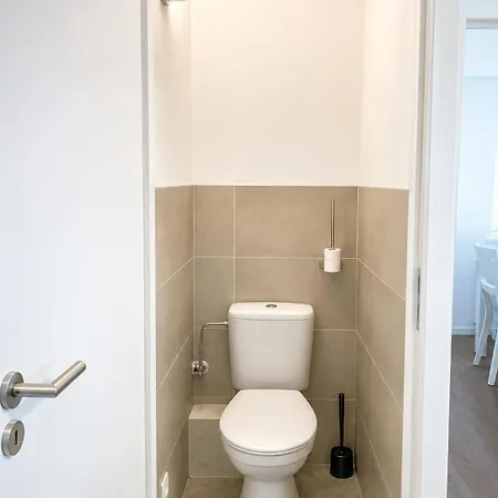 Rm-2 - Joli 2 Pieces Equipe Au 2eme Etage Pour 1-4 Pers Apartment