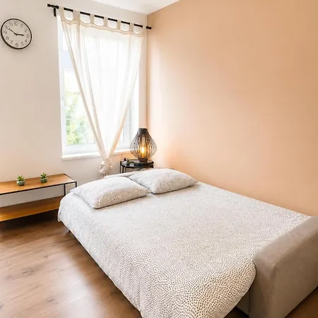 Rm-2 - Joli 2 Pieces Equipe Au 2eme Etage Pour 1-4 Pers Apartment *