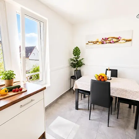 Apartment Rm-2 - Joli 2 Pieces Equipe Au 2eme Etage Pour 1-4 Pers *