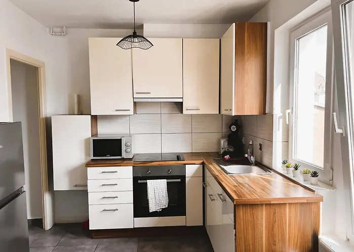 Rm-2 - Joli 2 Pieces Equipe Au 2eme Etage Pour 1-3 Pers Apartment *