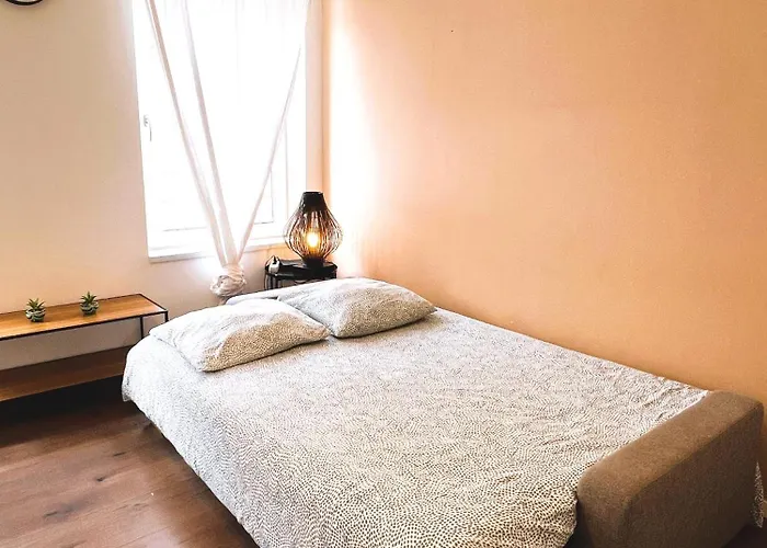 Rm-2 - Joli 2 Pieces Equipe Au 2eme Etage Pour 1-3 Pers * Mulhouse